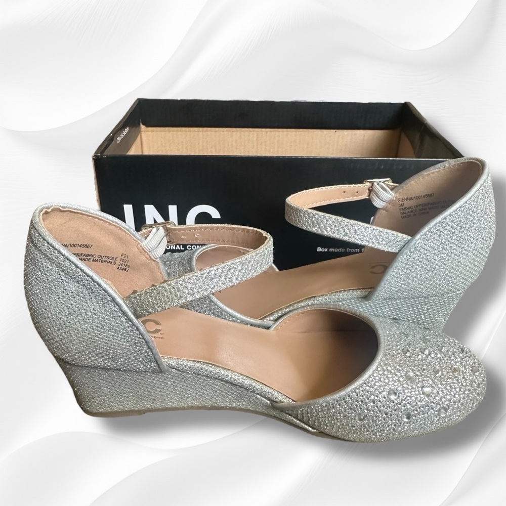 INC International Concepts “Sienna Silver” Silver Wedge Shoes Size 3M - Picture 1 of 6
